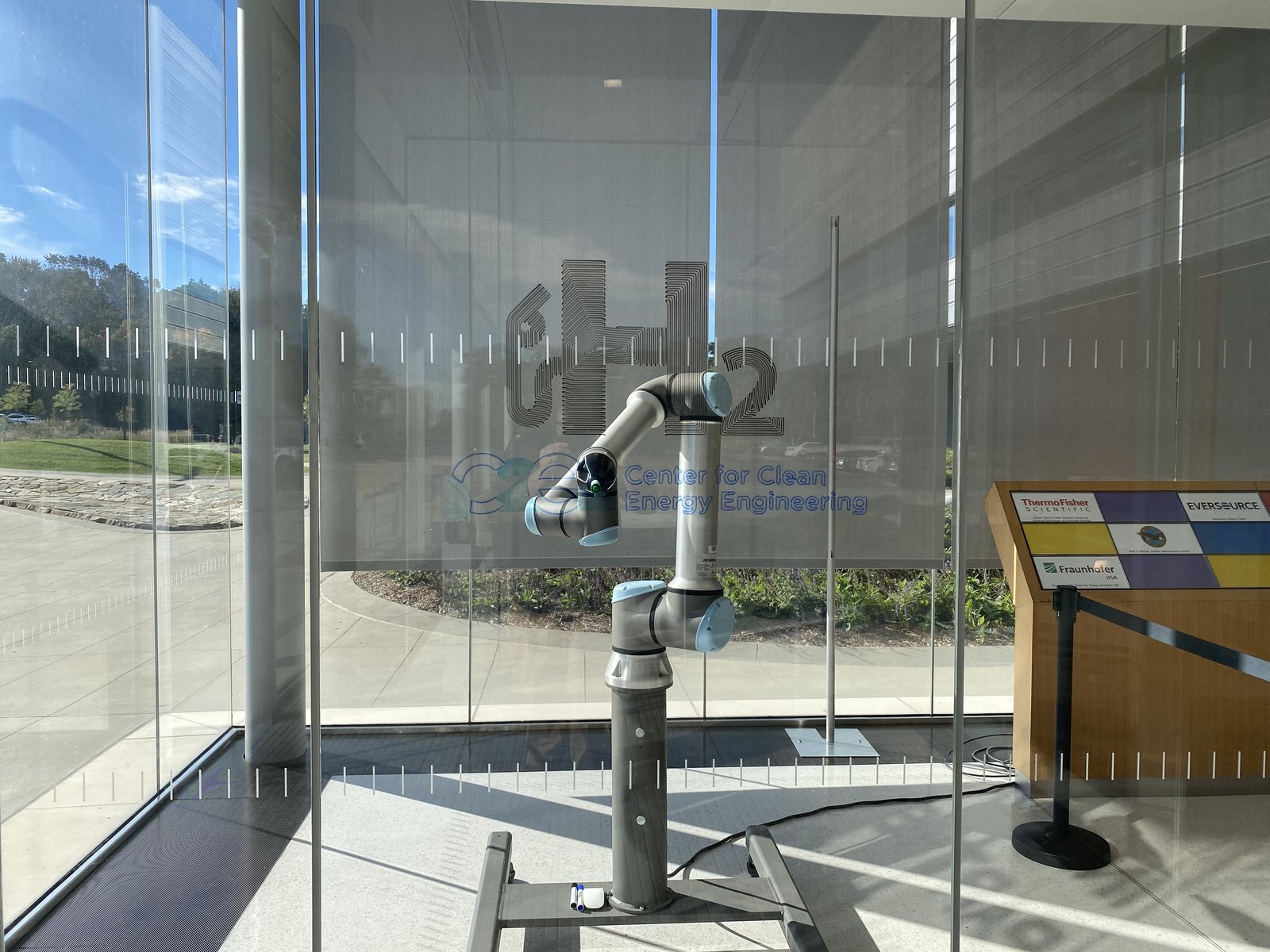 robot welcome